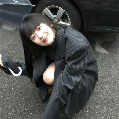 手提箱女郎